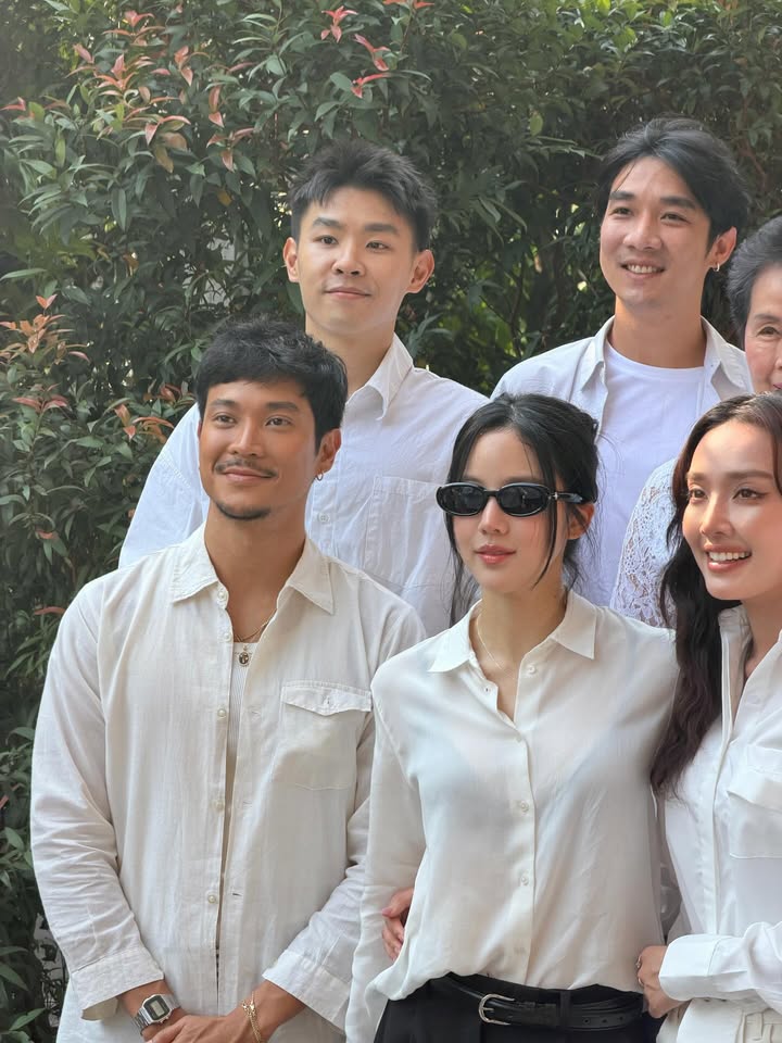 เจนิส - เจณิสตา พรหมผดุงชีพ