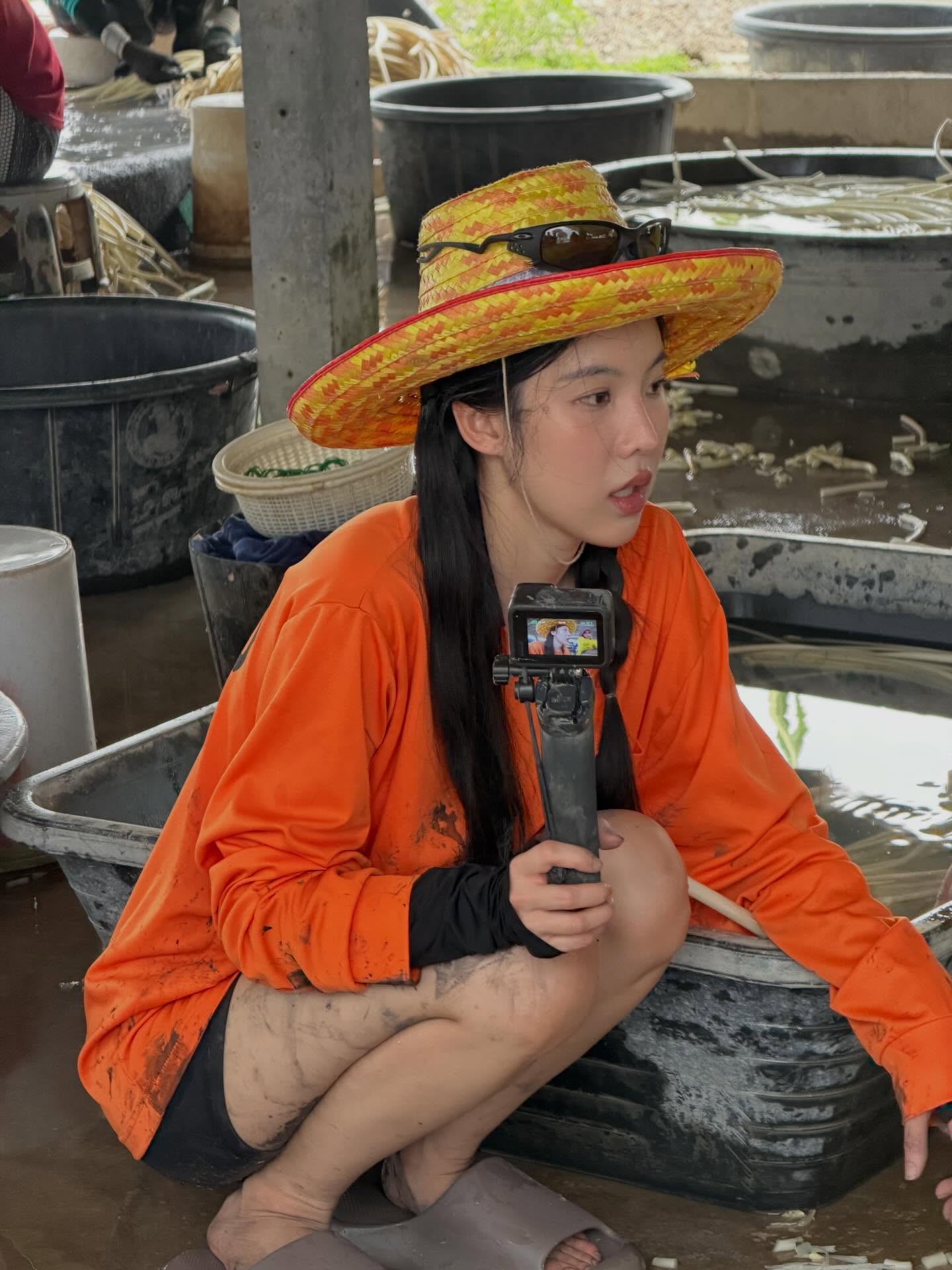 เจนิส - เจณิสตา พรหมผดุงชีพ