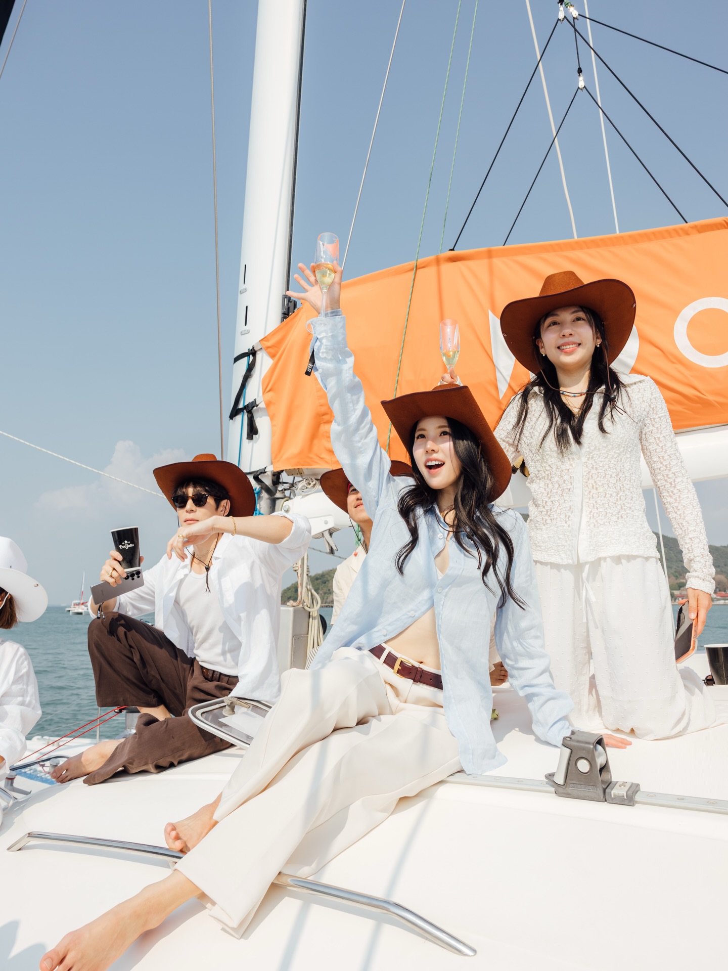 เจนิส - เจณิสตา พรหมผดุงชีพ