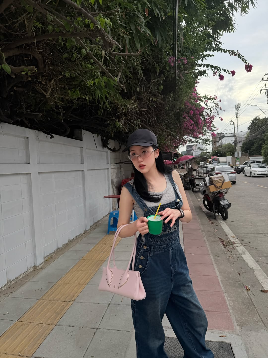 เจนิส - เจณิสตา พรหมผดุงชีพ