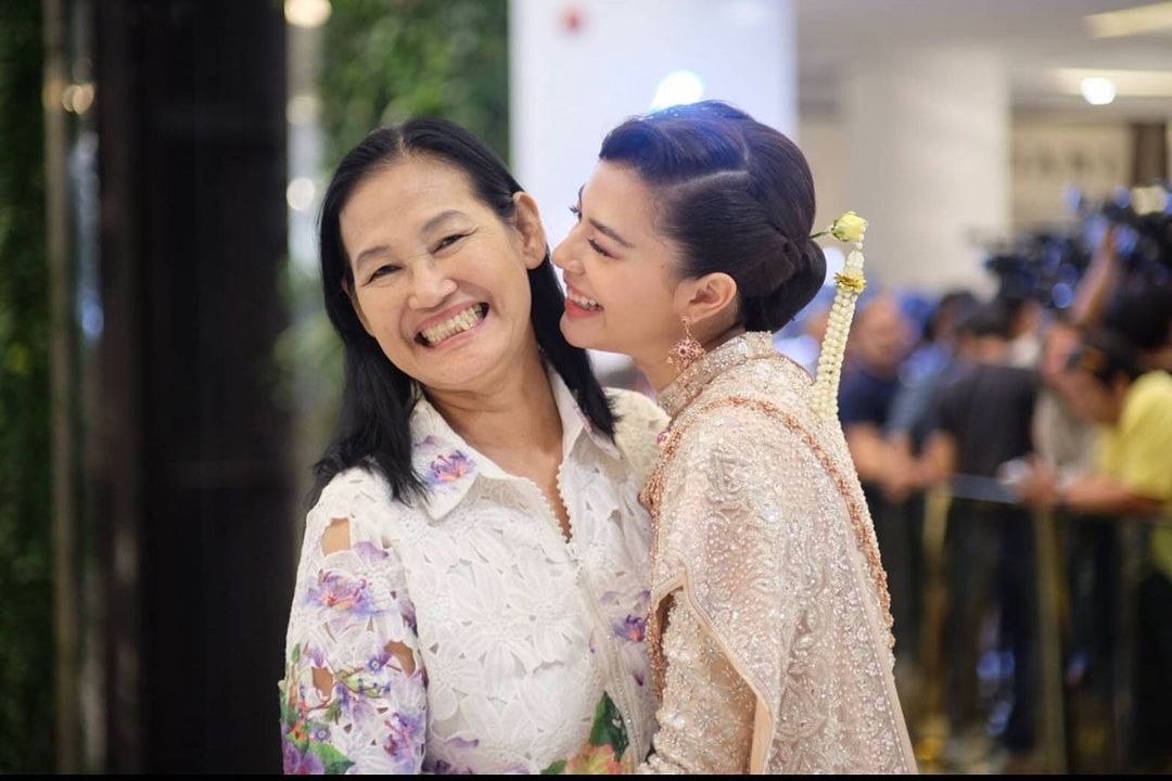 จีน่า - ญีนา ซาลาส