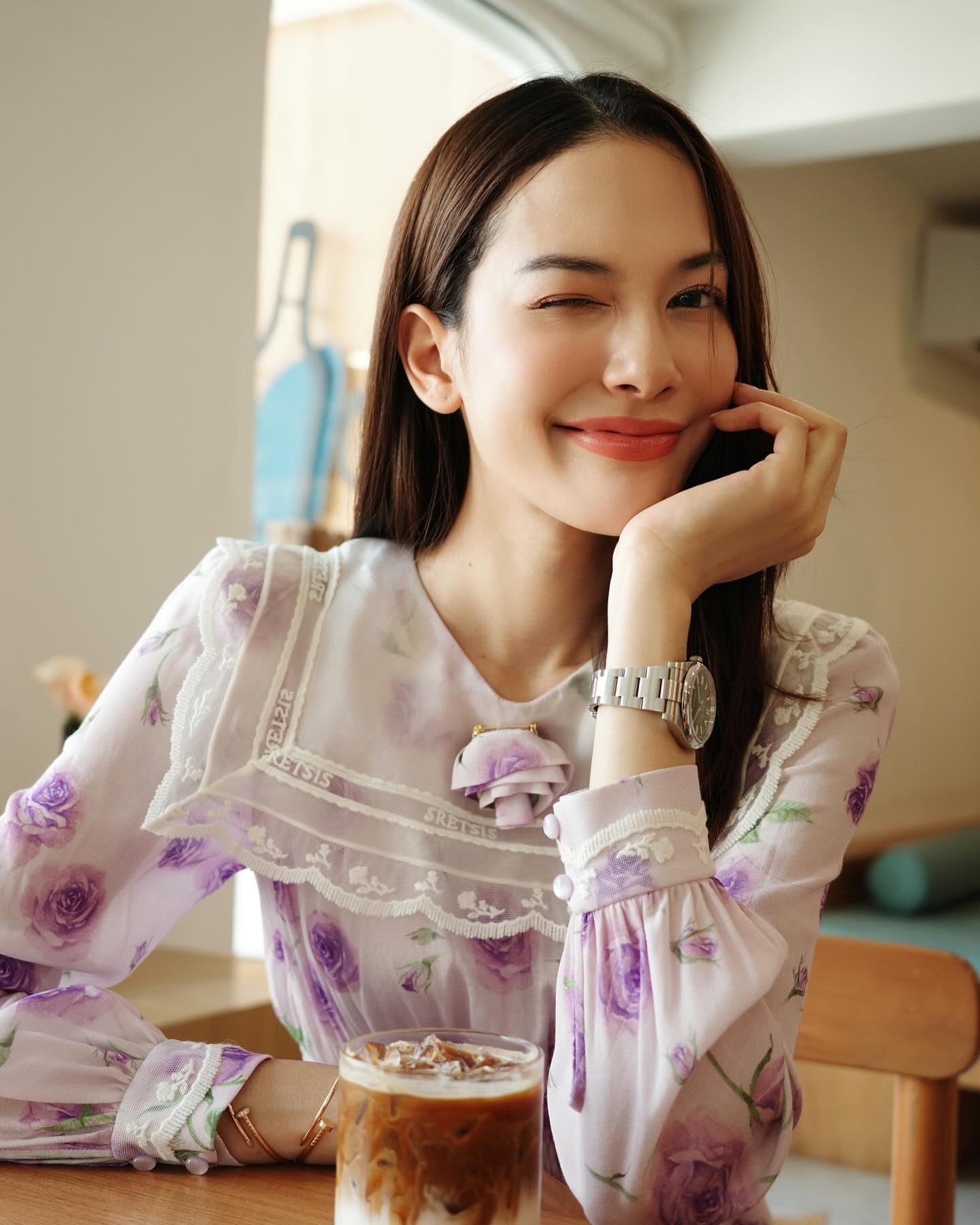 จีน่า - ญีนา ซาลาส