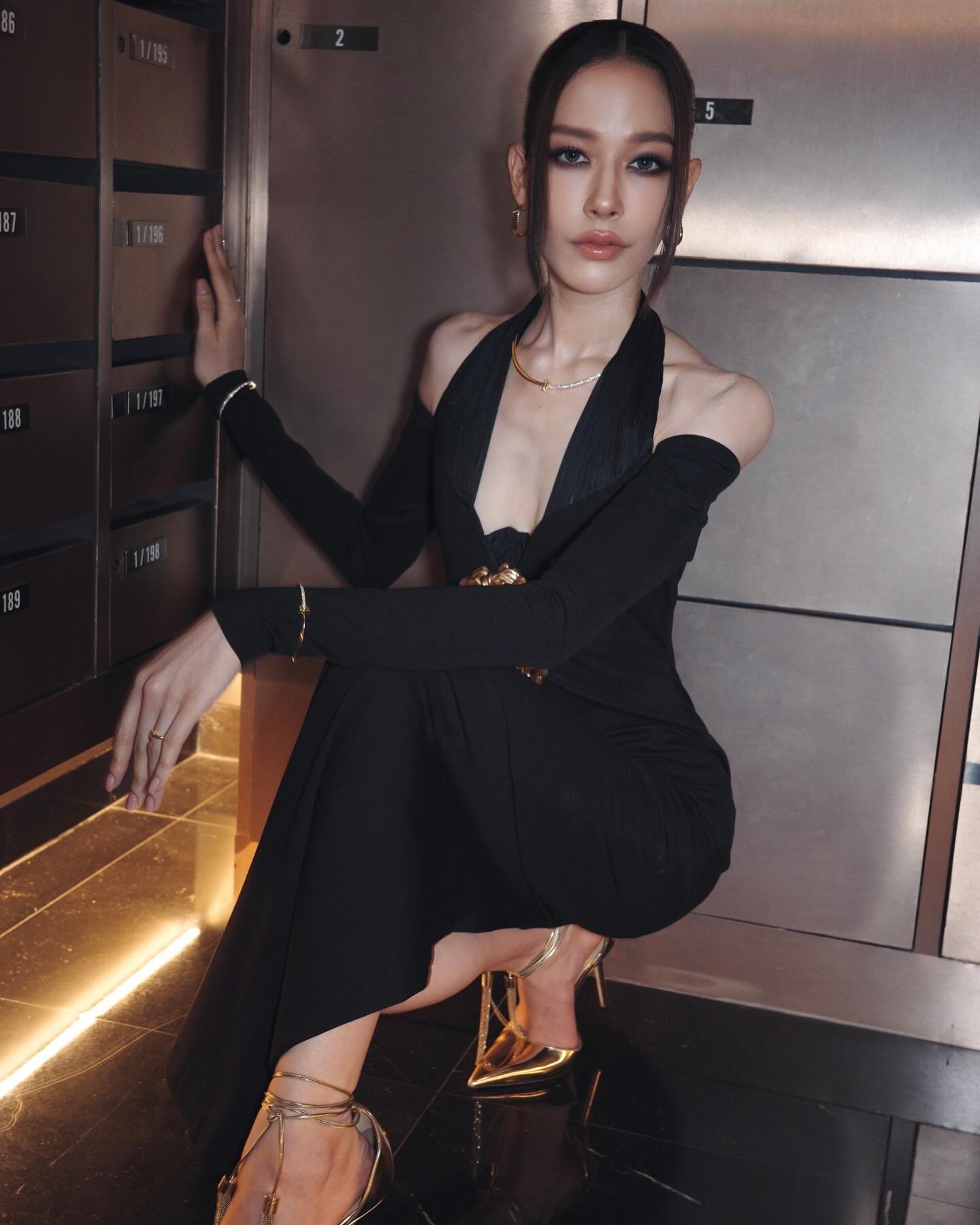 จีน่า - ญีนา ซาลาส