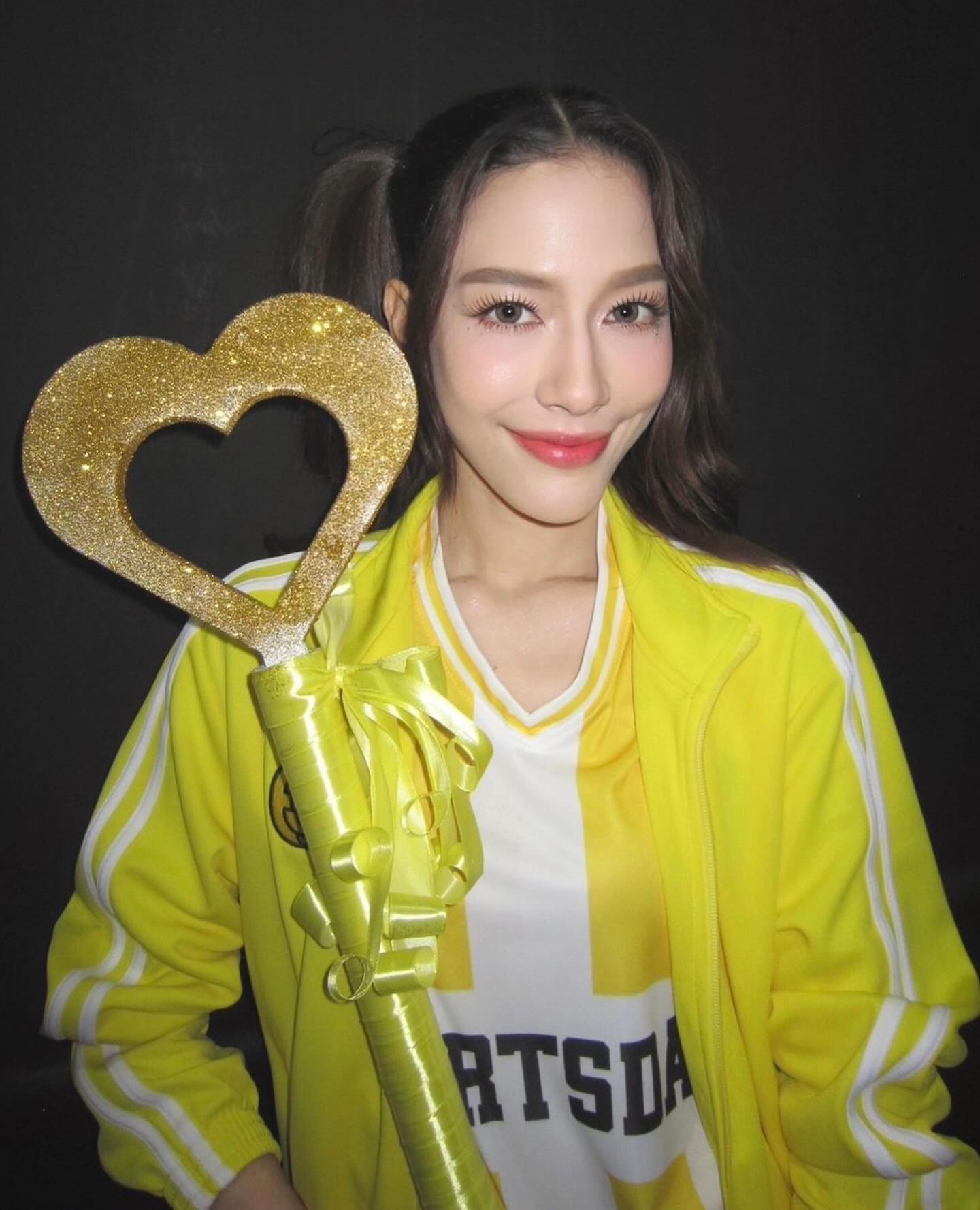 จีน่า - ญีนา ซาลาส