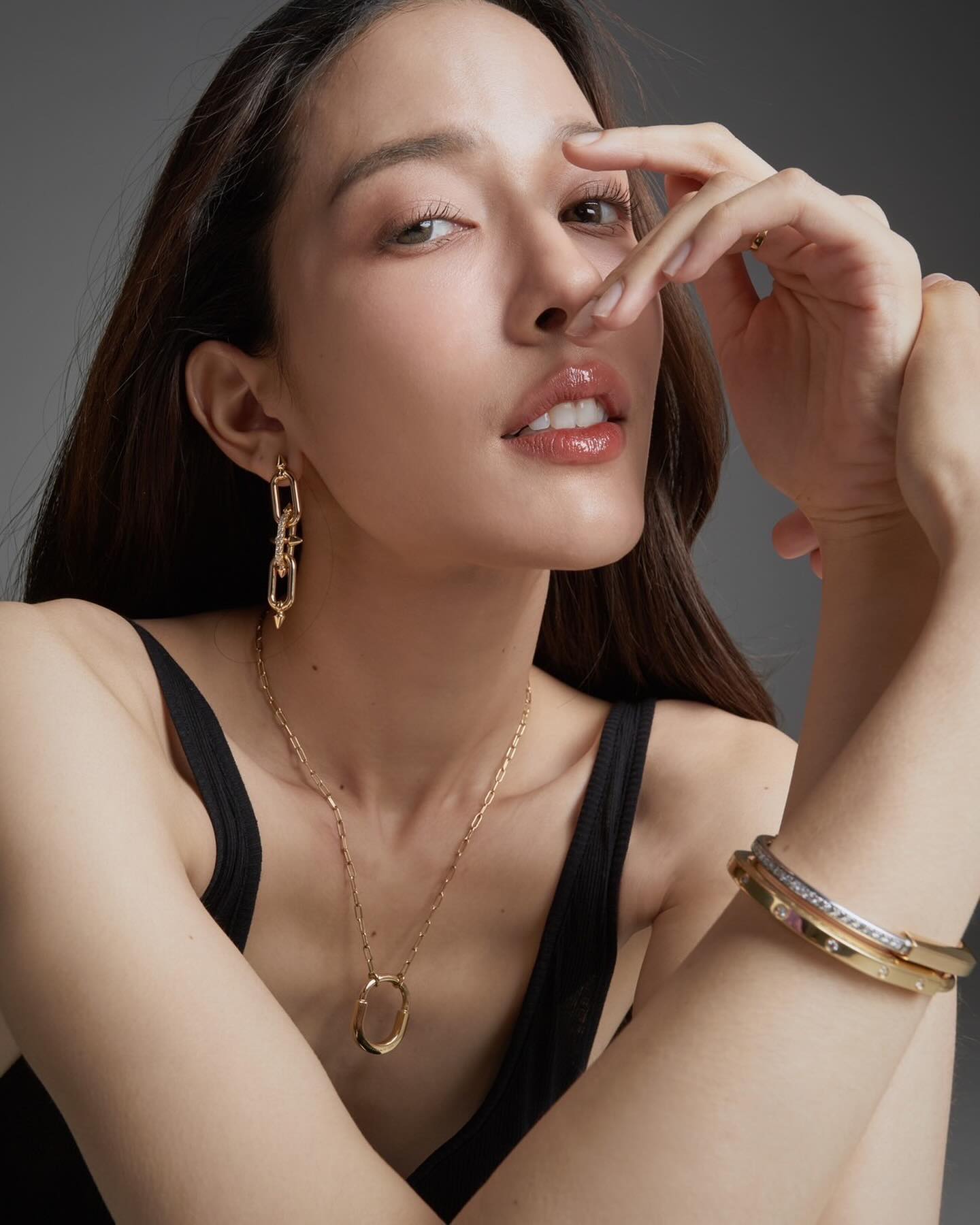 จีน่า - ญีนา ซาลาส