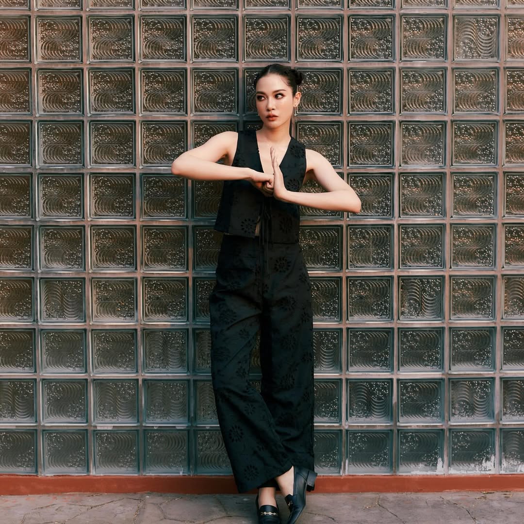 จีน่า - ญีนา ซาลาส