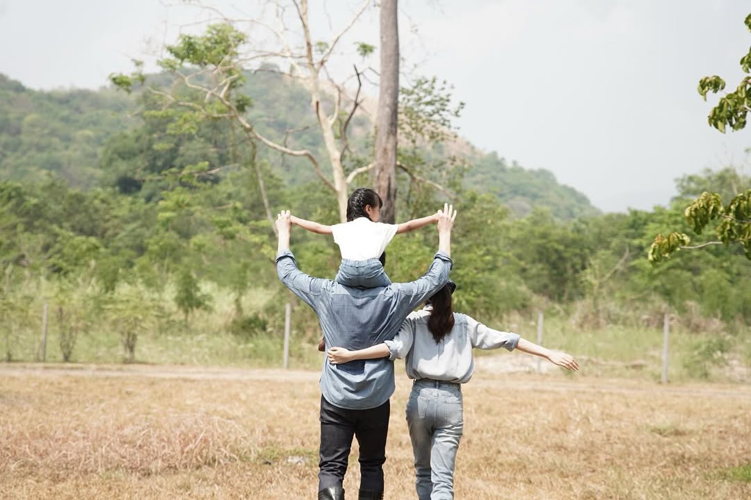 จีน่า - ญีนา ซาลาส
