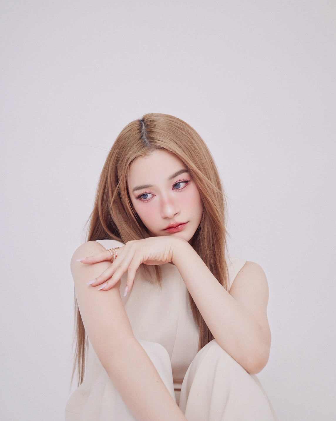 จีน่า - ญีนา ซาลาส