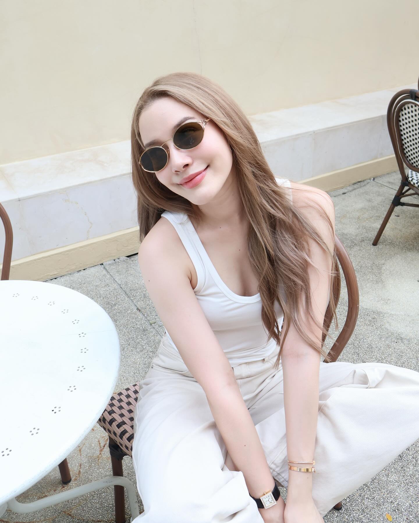 จีน่า - ญีนา ซาลาส