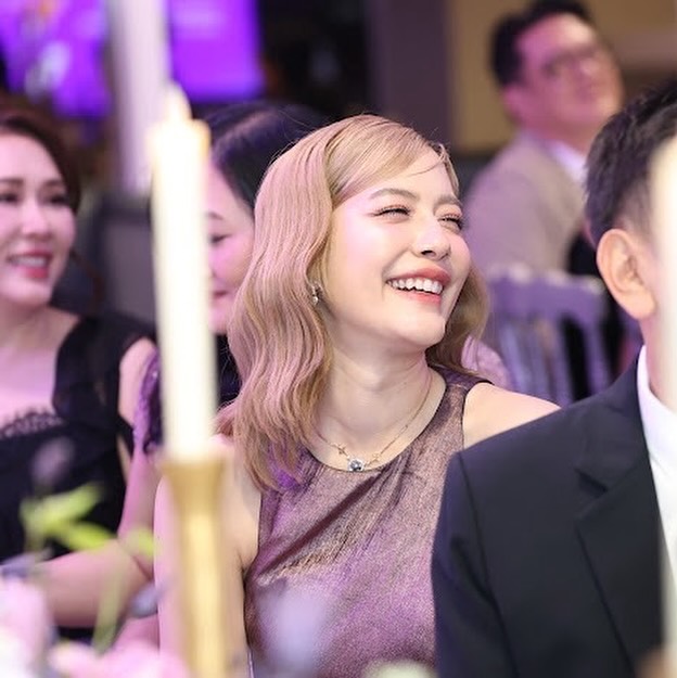 จีน่า - ญีนา ซาลาส