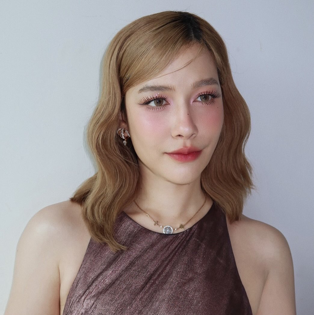 จีน่า - ญีนา ซาลาส