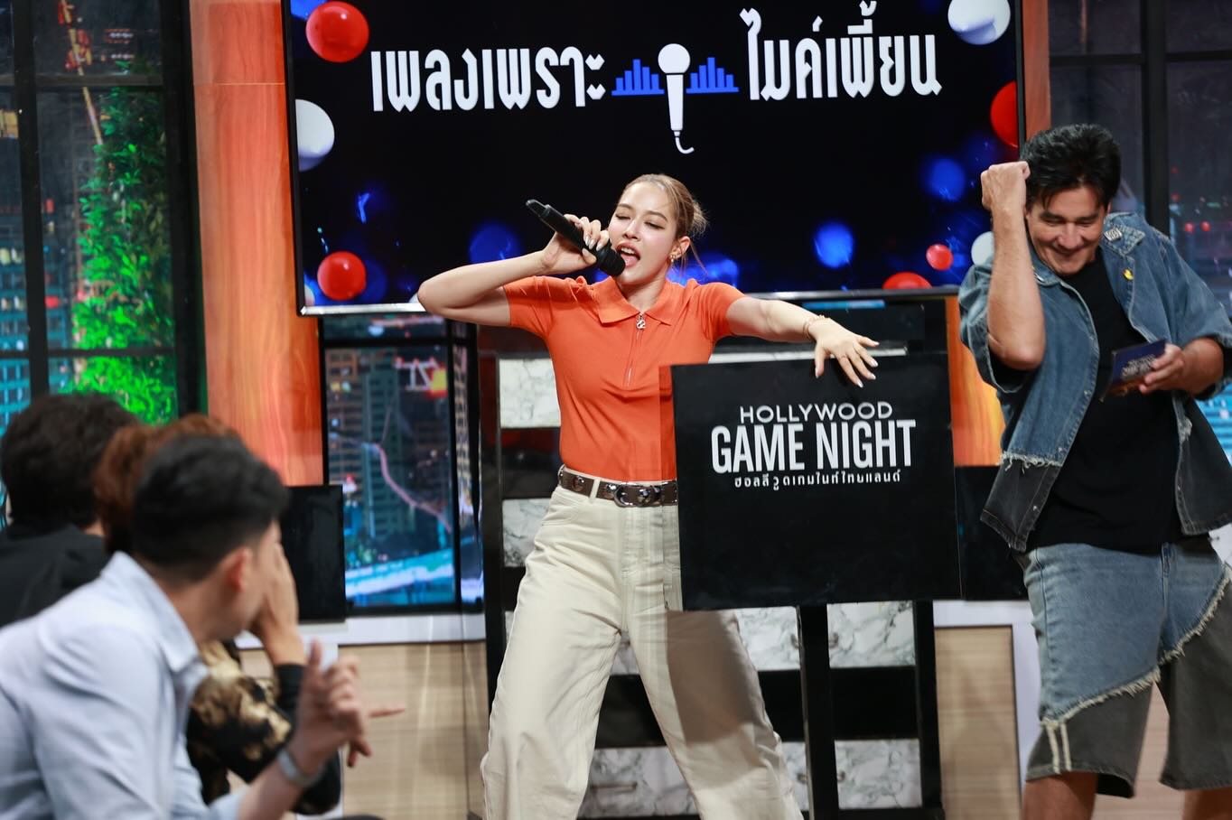 จีน่า - ญีนา ซาลาส