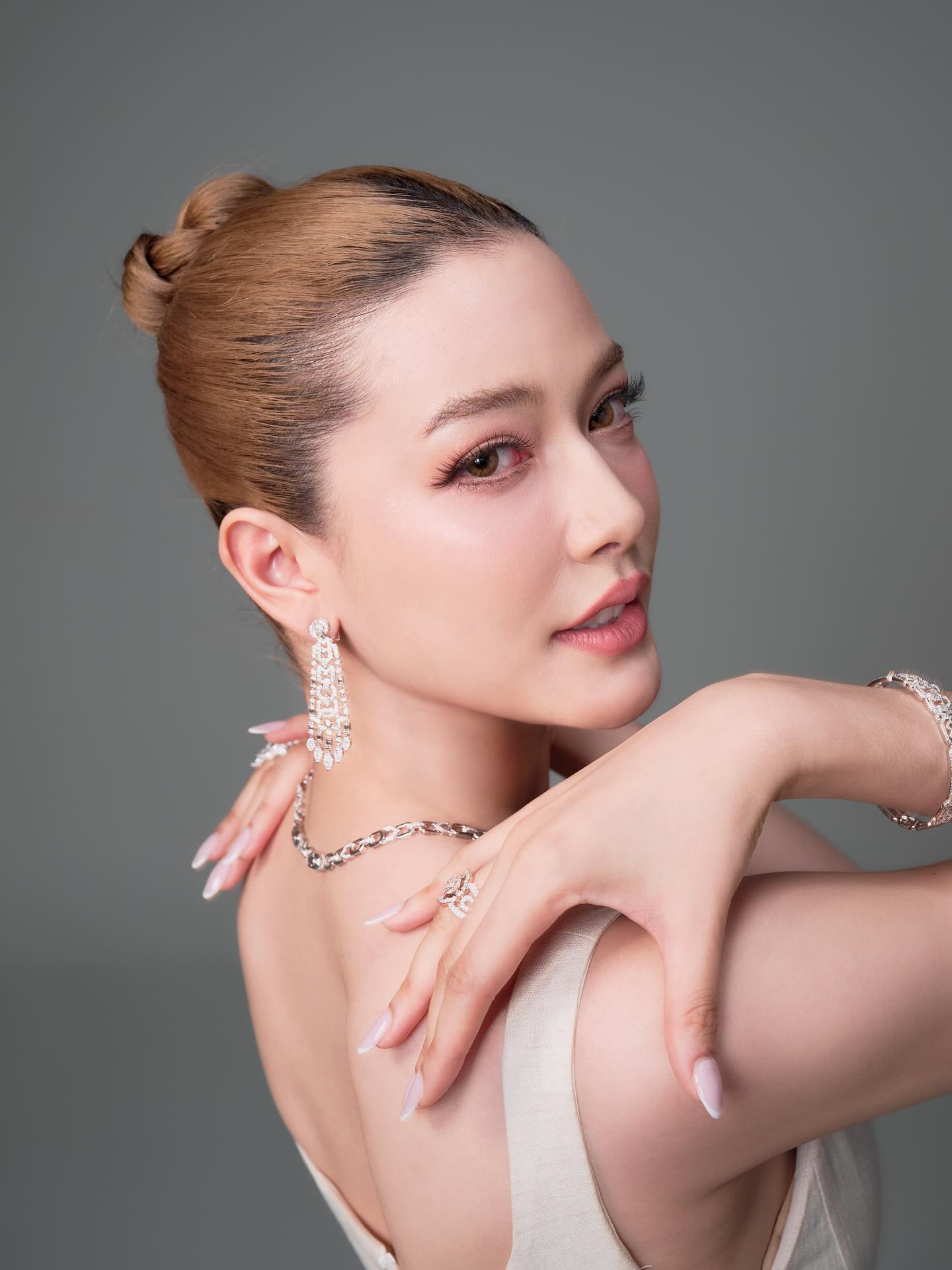 จีน่า - ญีนา ซาลาส