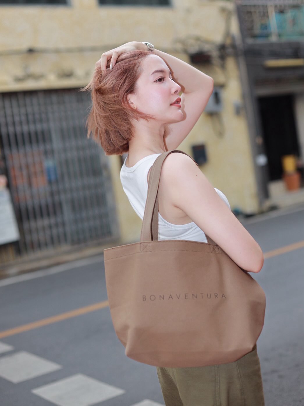จีน่า - ญีนา ซาลาส