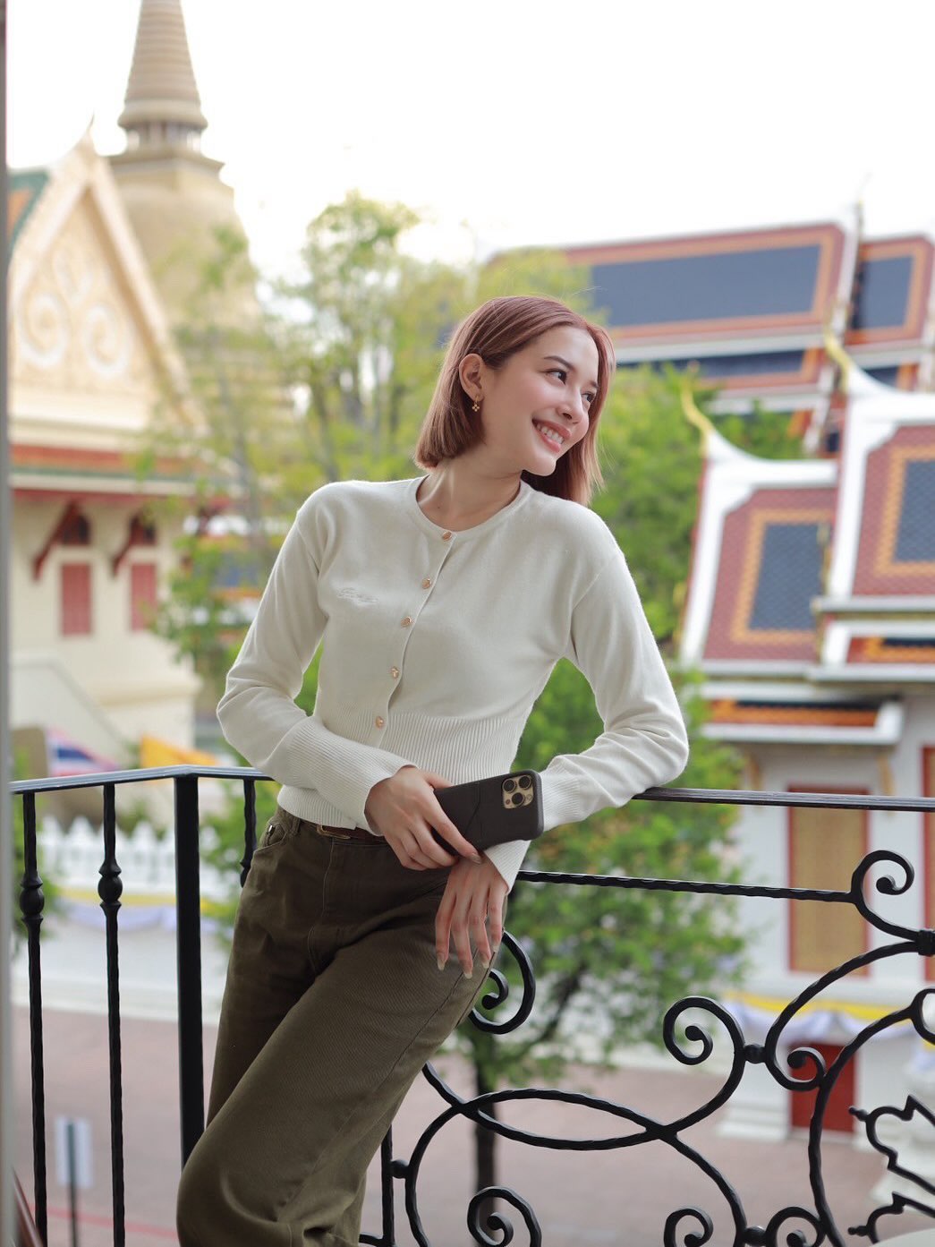 จีน่า - ญีนา ซาลาส