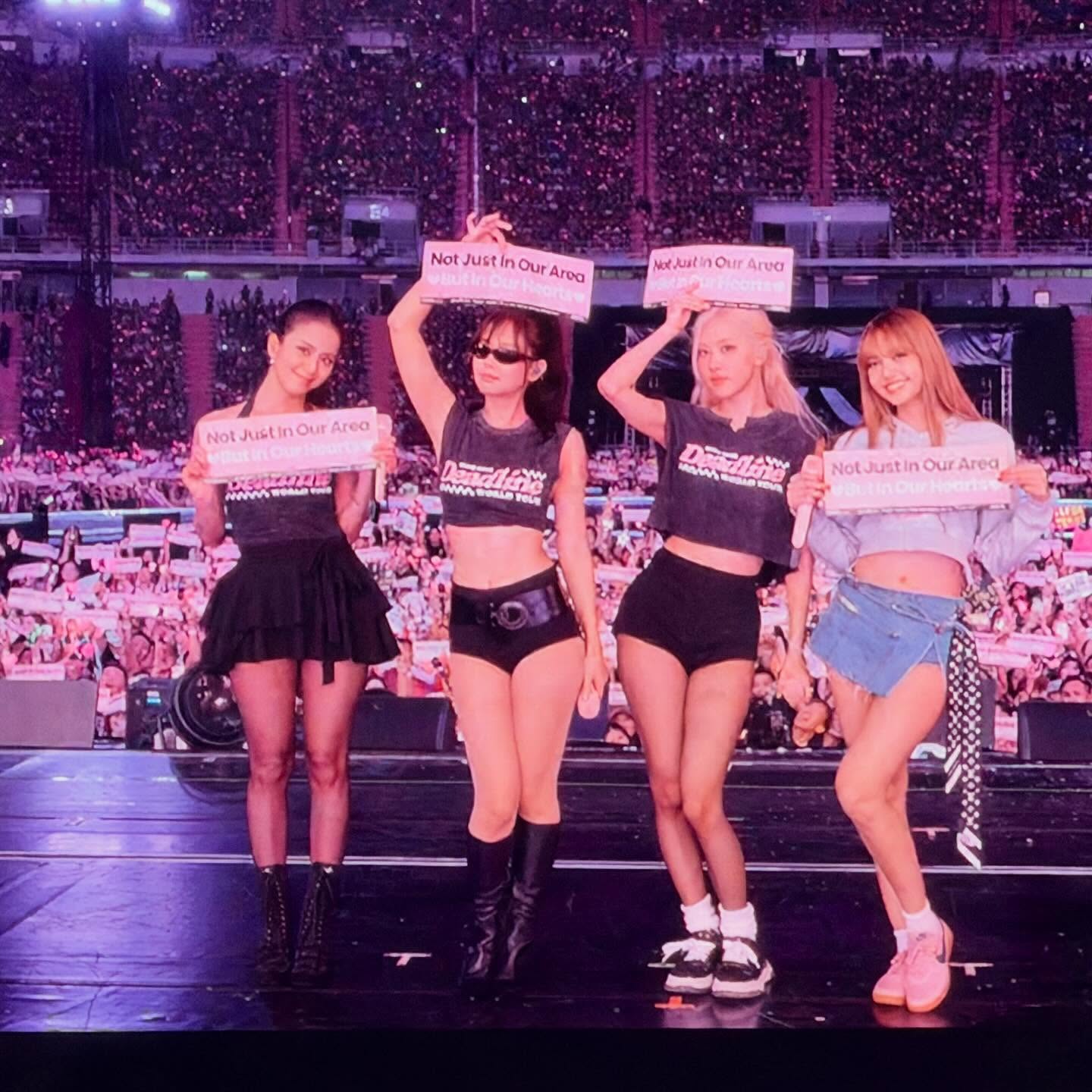 จีน่า - ญีนา ซาลาส