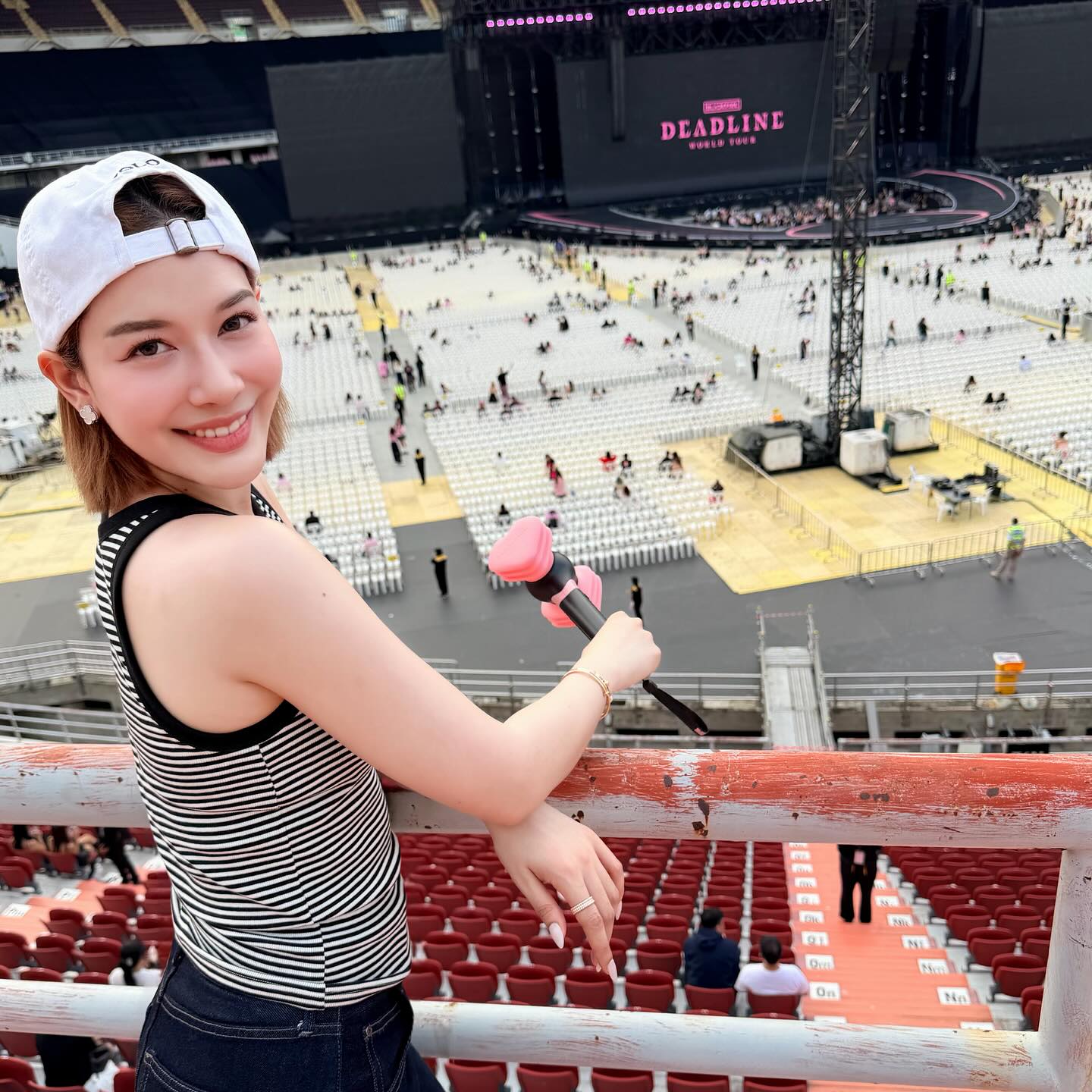 จีน่า - ญีนา ซาลาส