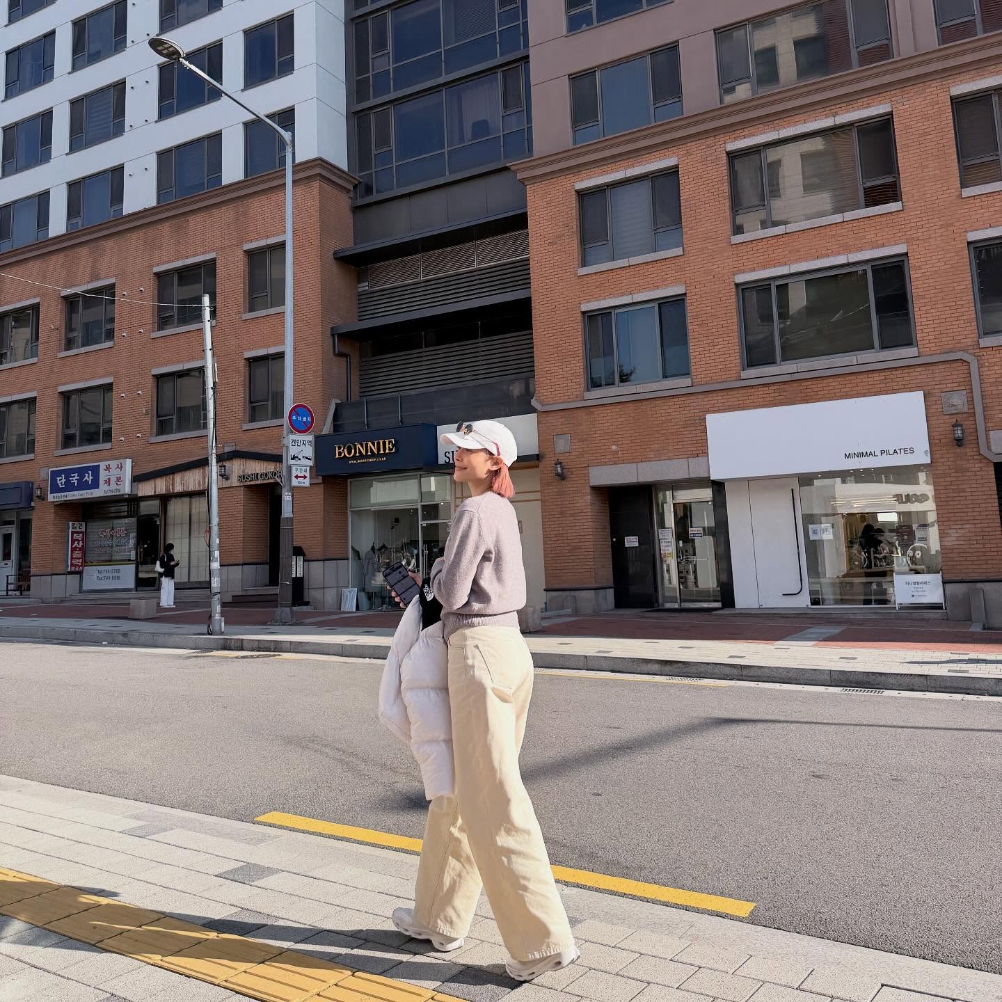 จีน่า - ญีนา ซาลาส