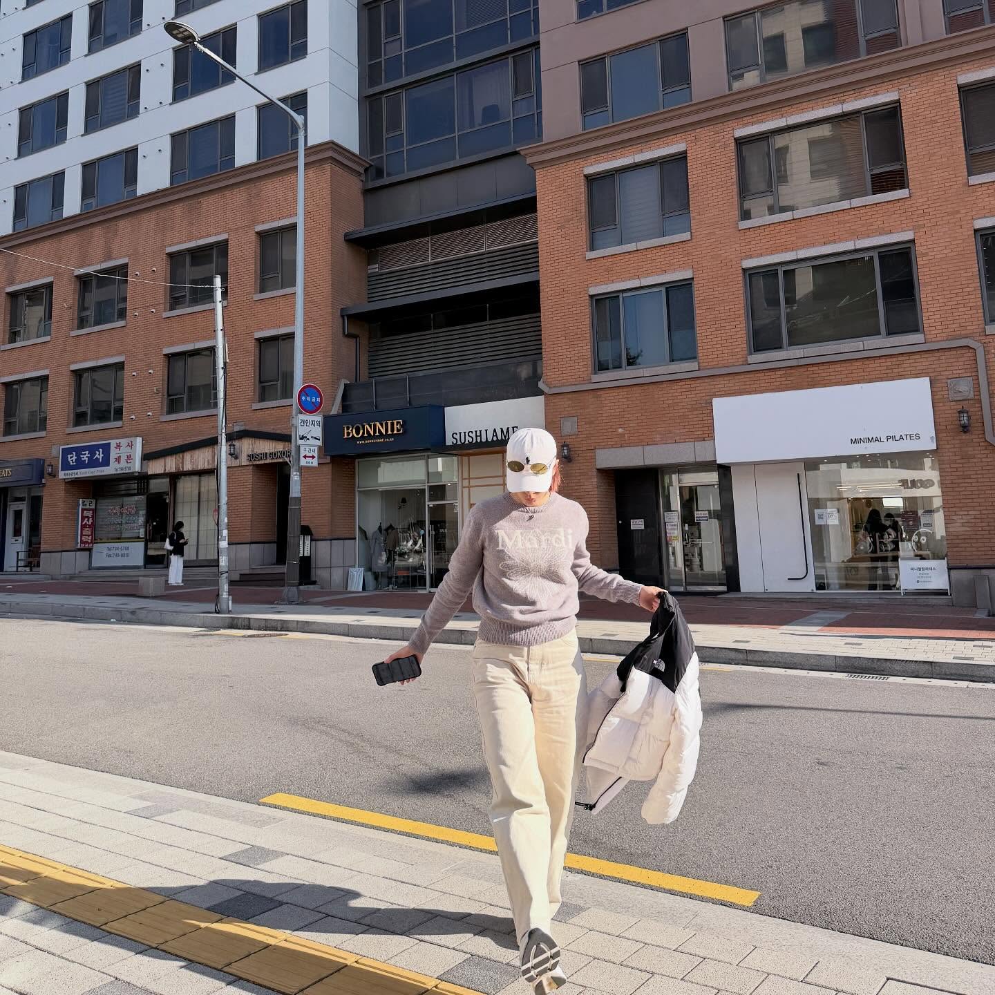 จีน่า - ญีนา ซาลาส