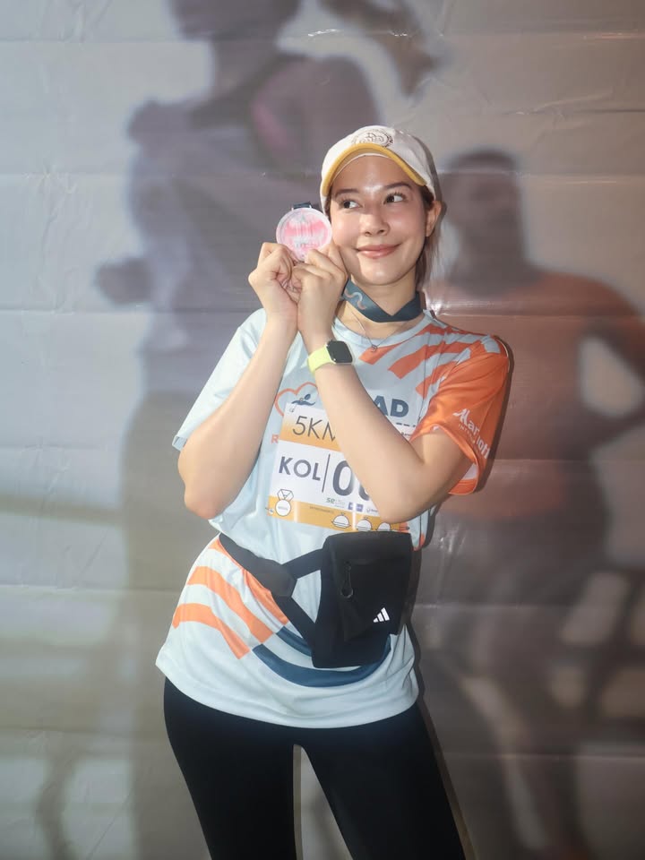 จีน่า - ญีนา ซาลาส