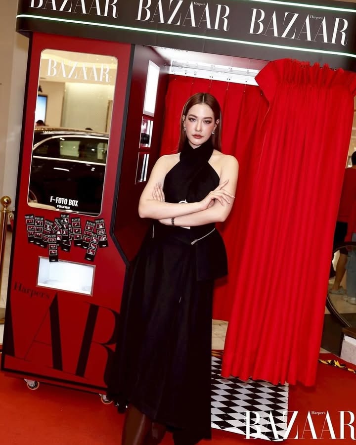 จีน่า - ญีนา ซาลาส