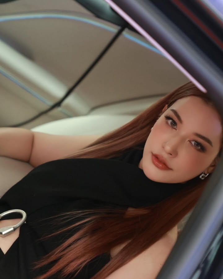 จีน่า - ญีนา ซาลาส