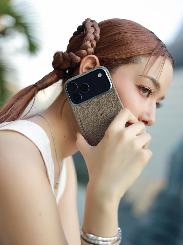 จีน่า - ญีนา ซาลาส