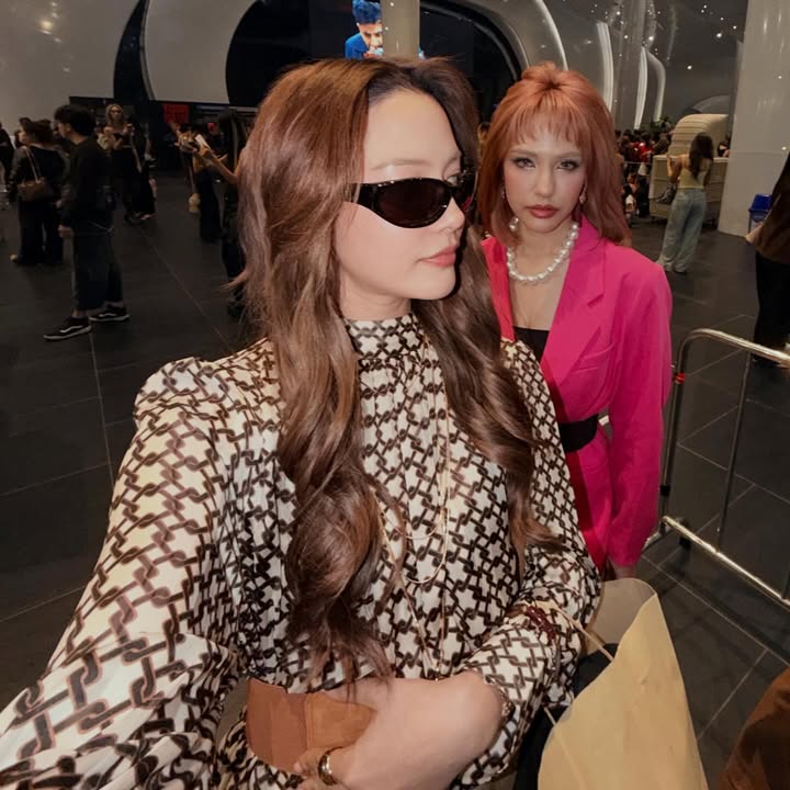 จีน่า - ญีนา ซาลาส