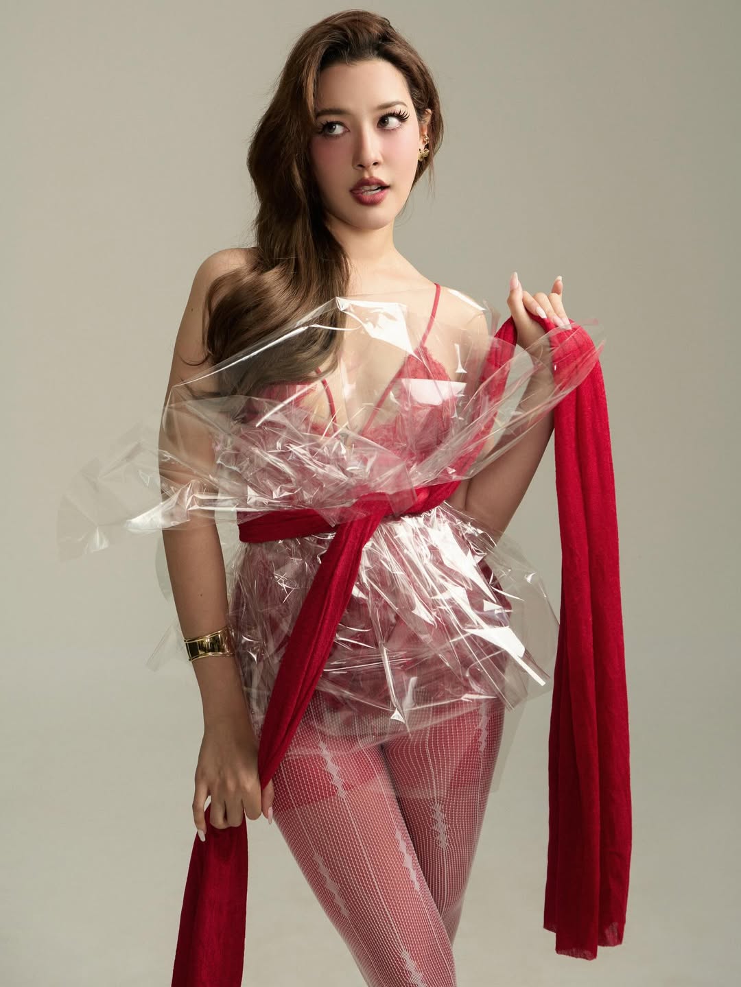 จีน่า - ญีนา ซาลาส