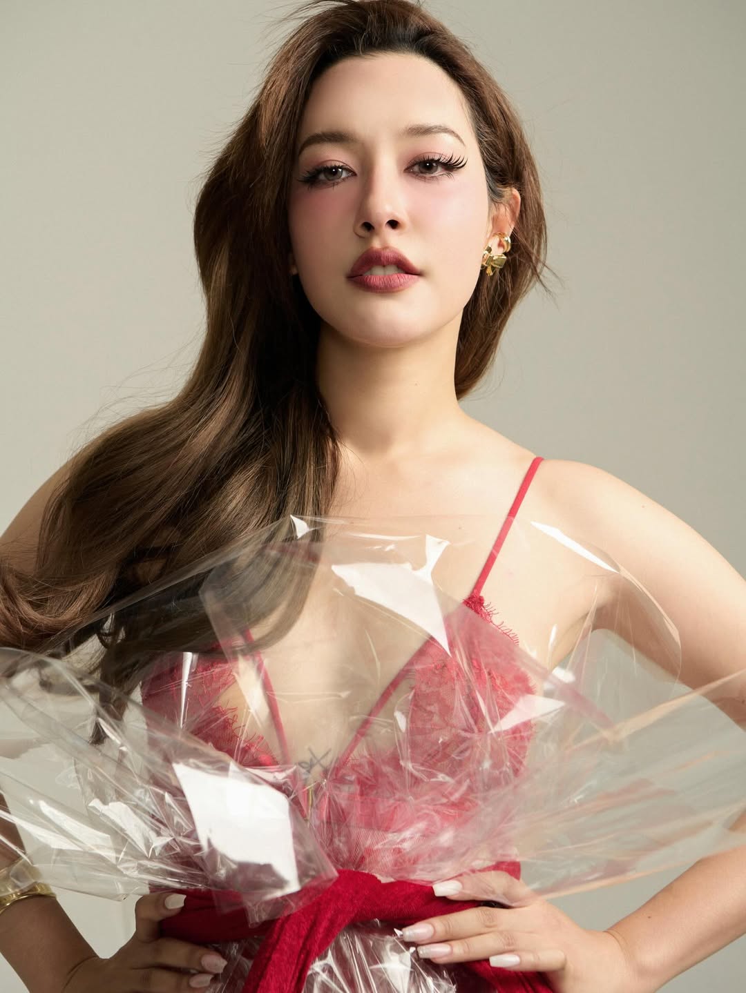 จีน่า - ญีนา ซาลาส