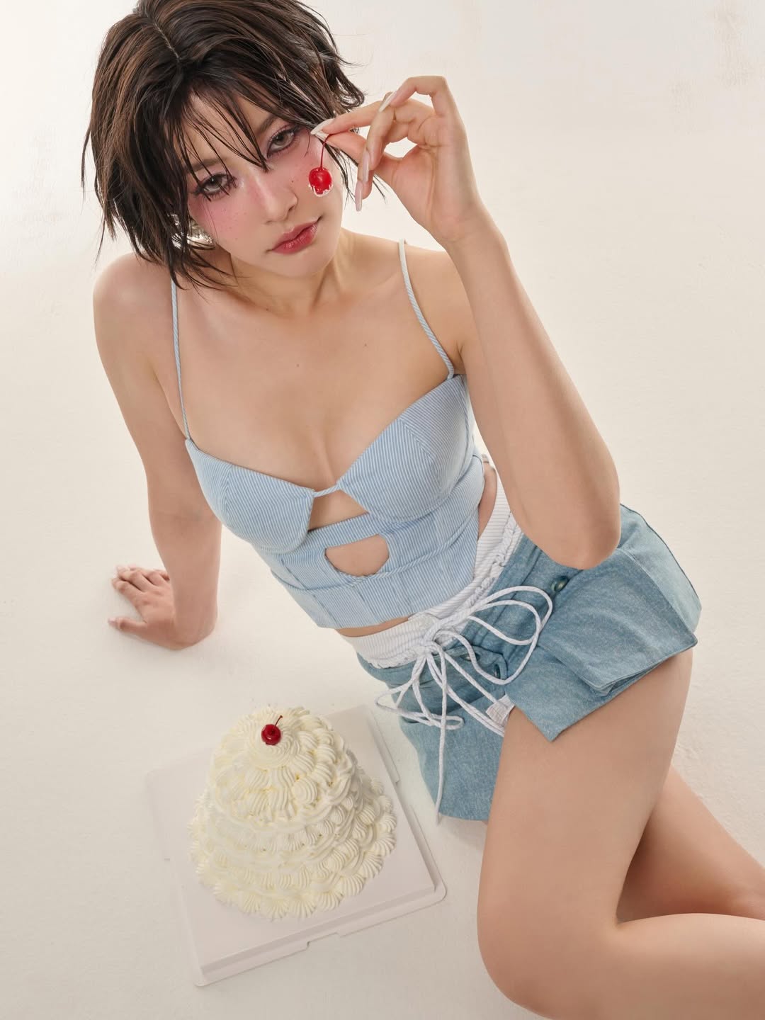 จีน่า - ญีนา ซาลาส