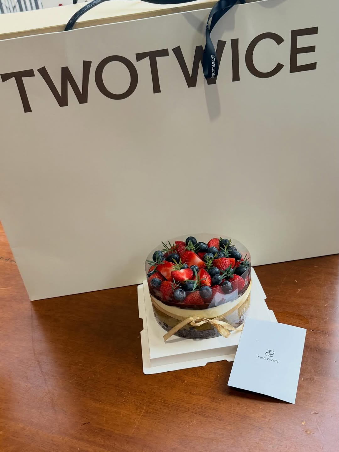 จีน่า - ญีนา ซาลาส