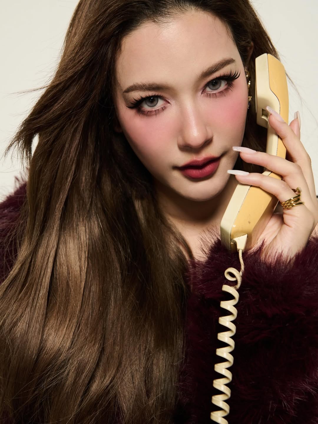 จีน่า - ญีนา ซาลาส