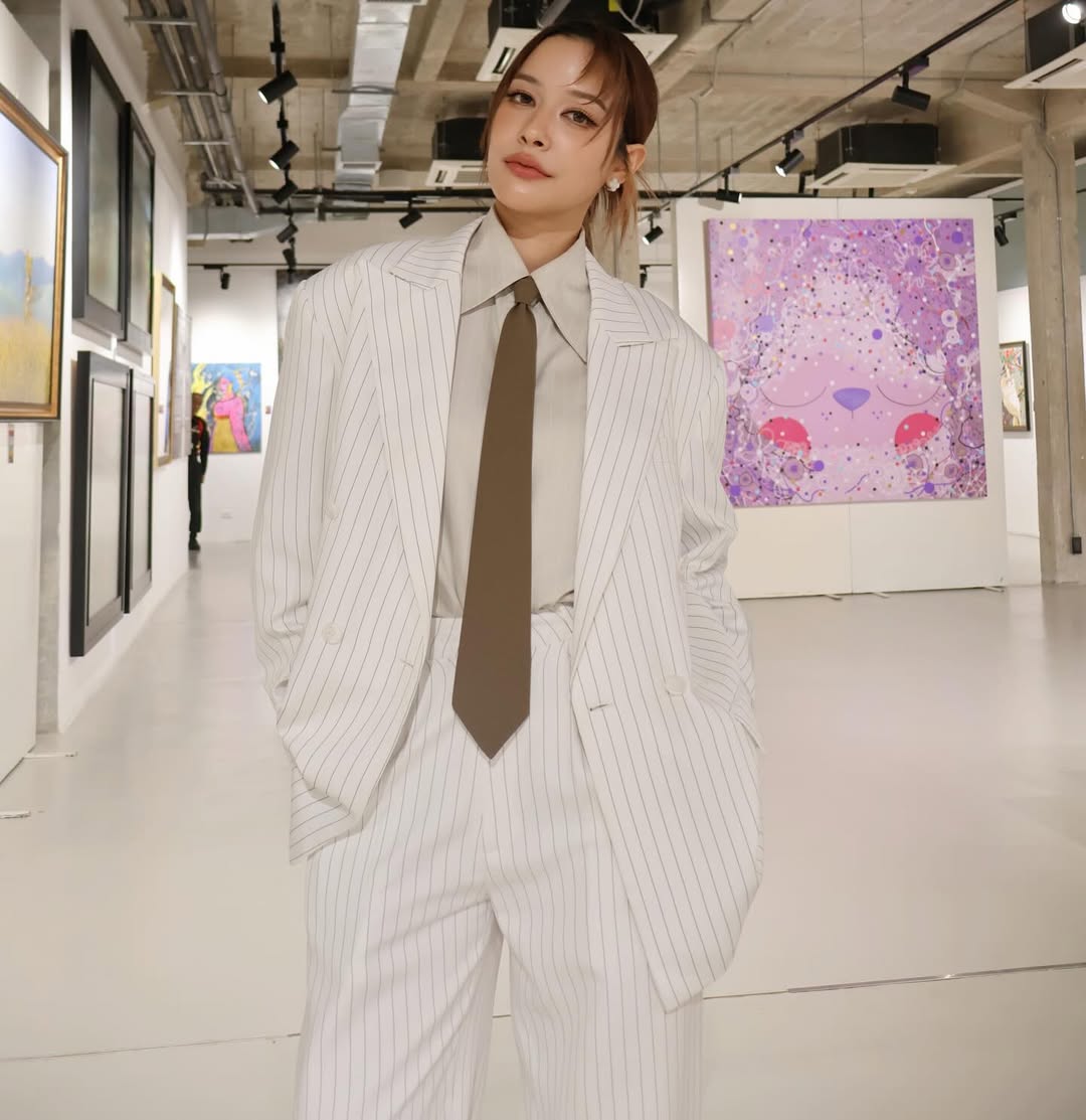 จีน่า - ญีนา ซาลาส