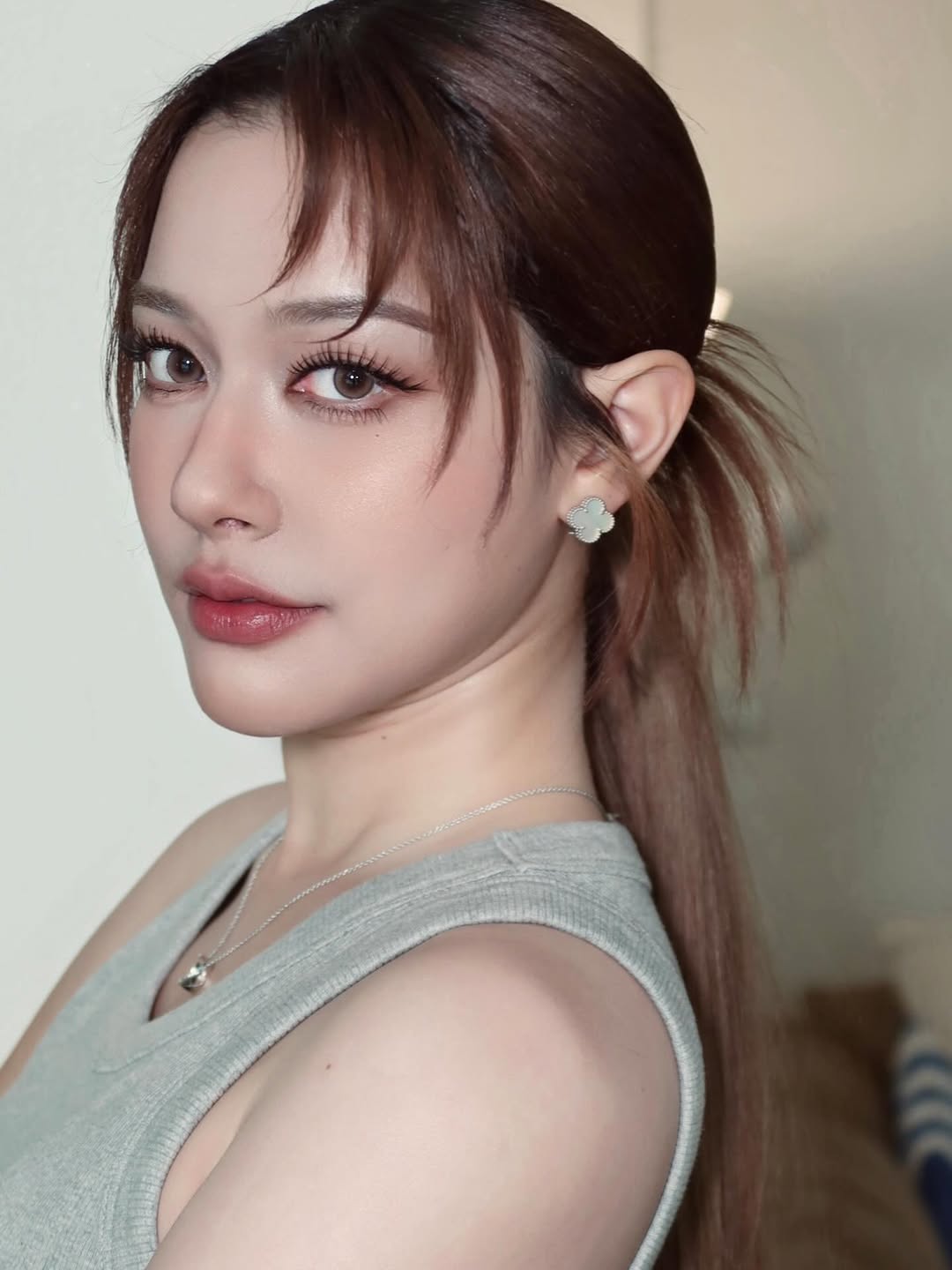 จีน่า - ญีนา ซาลาส