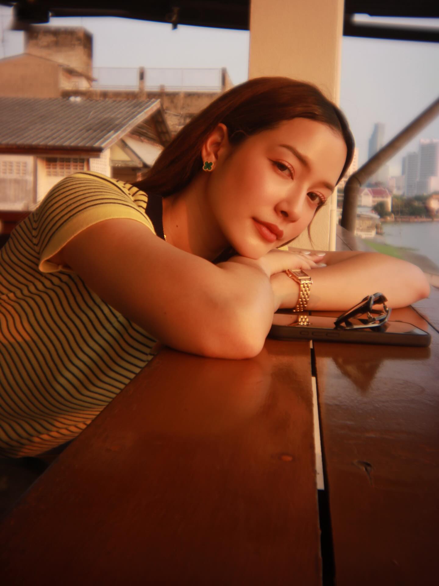 จีน่า - ญีนา ซาลาส