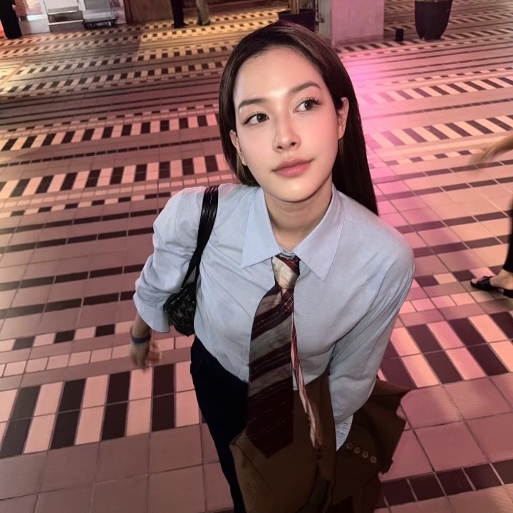 จีน่า - ญีนา ซาลาส