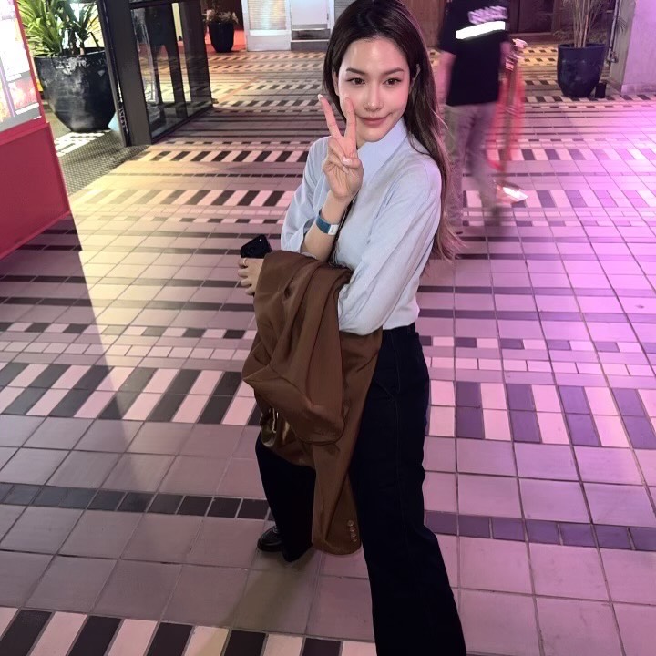 จีน่า - ญีนา ซาลาส