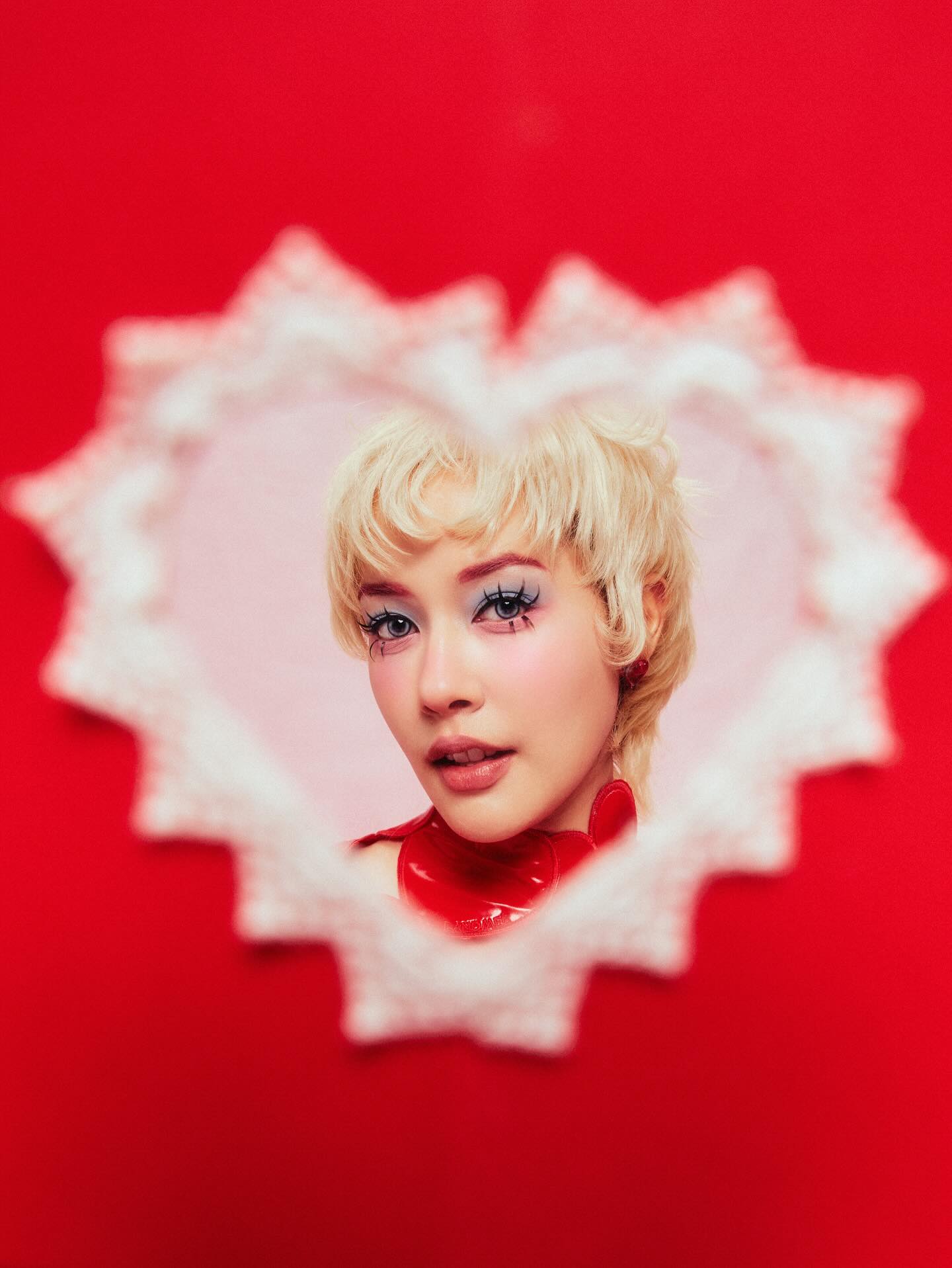 จีน่า - ญีนา ซาลาส