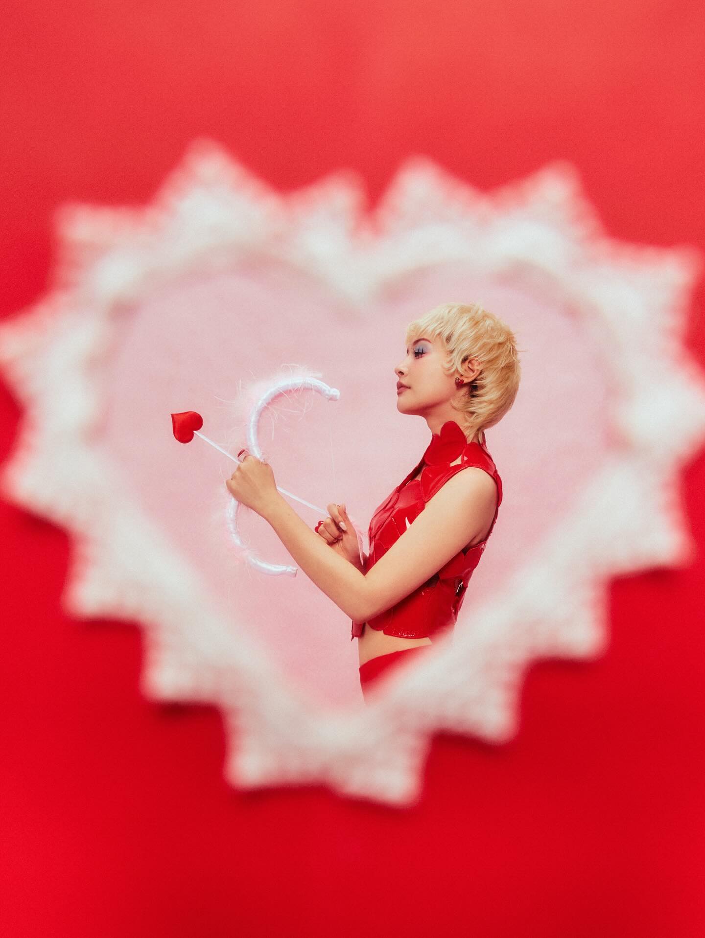 จีน่า - ญีนา ซาลาส