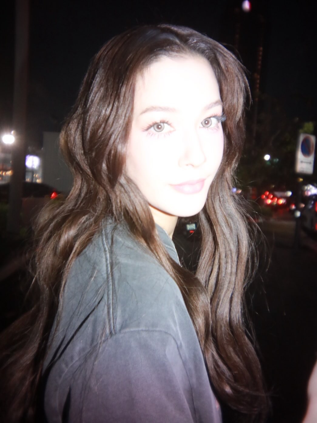 จีน่า - ญีนา ซาลาส