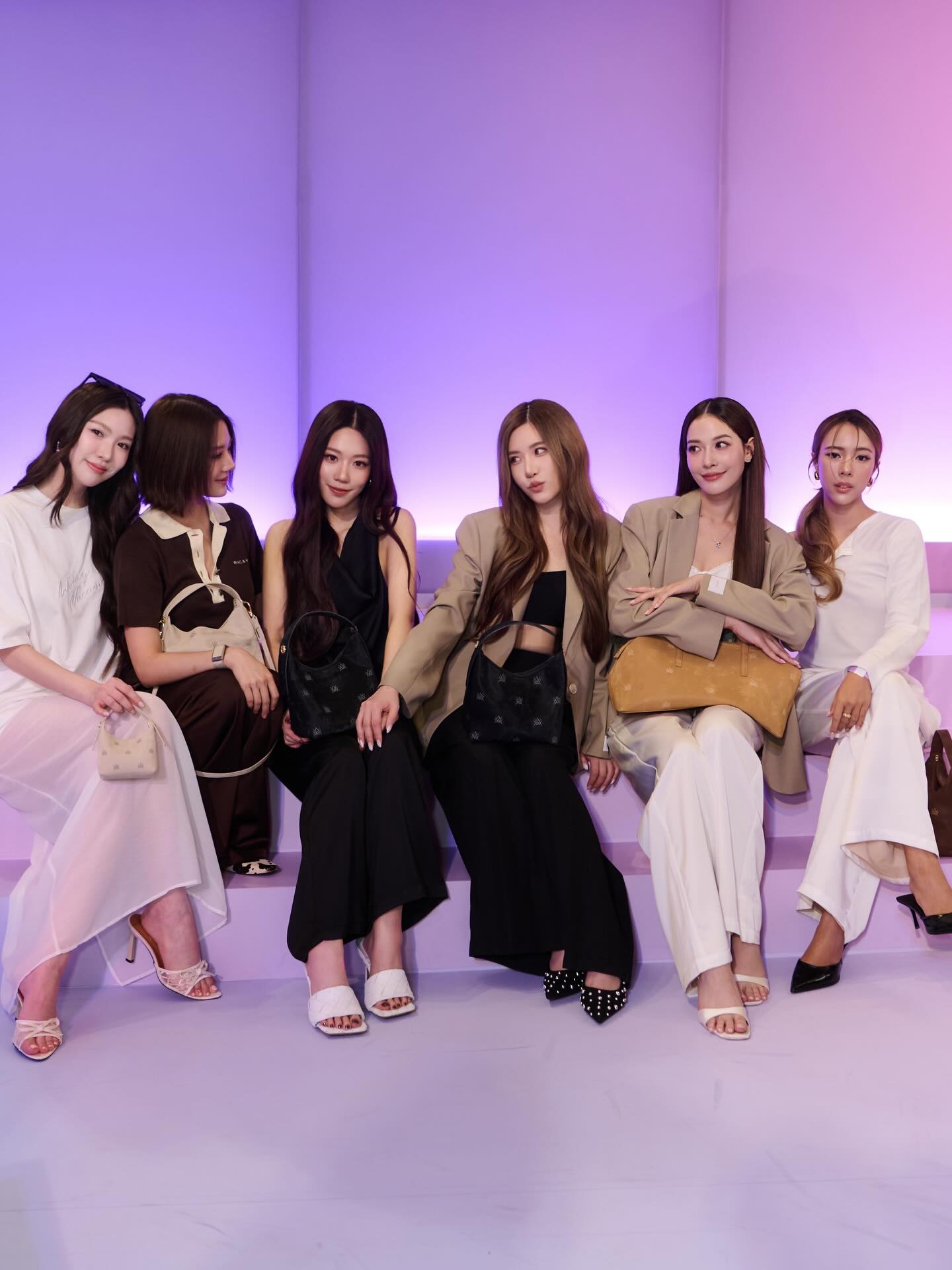 จีน่า - ญีนา ซาลาส