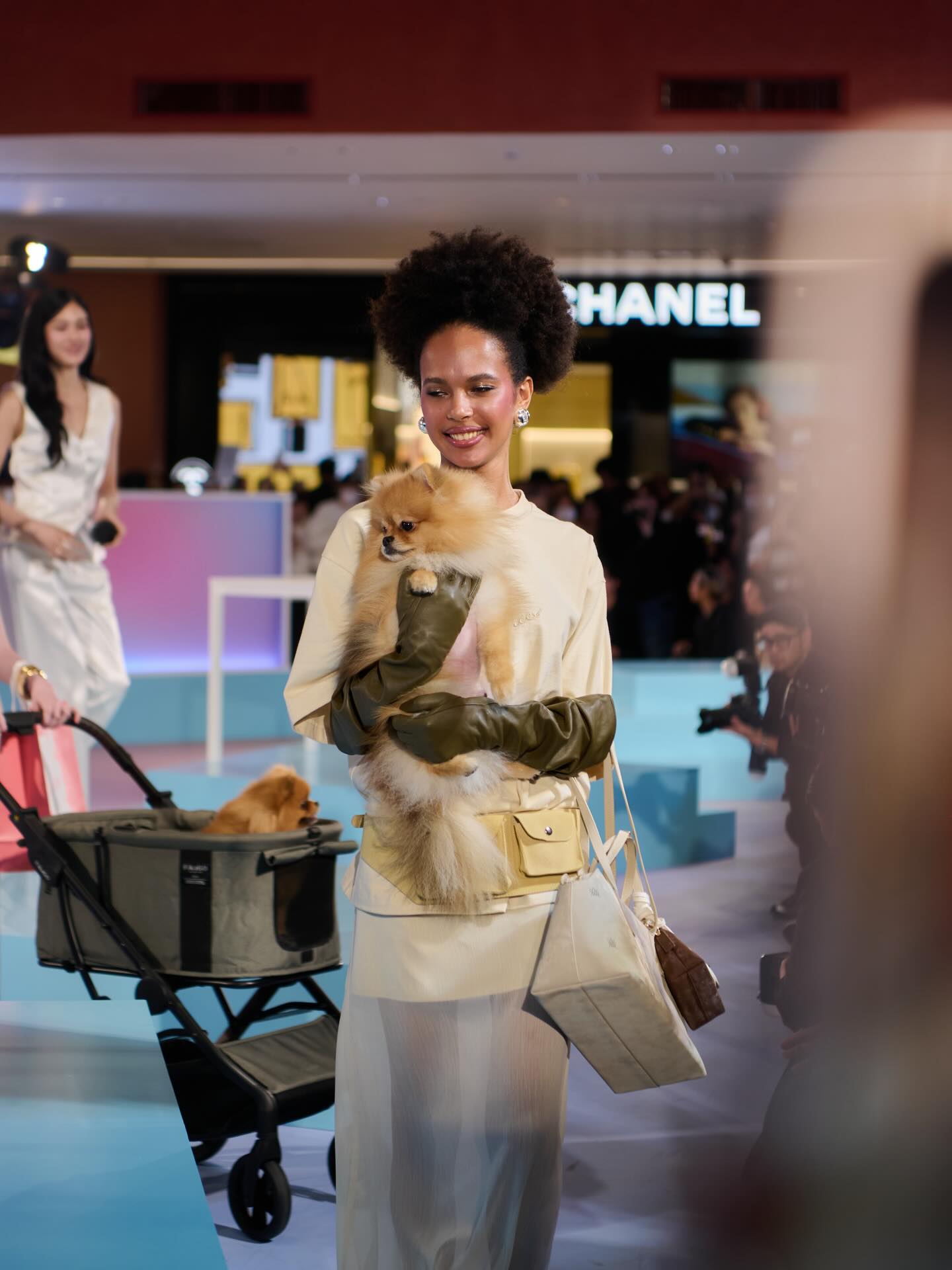 จีน่า - ญีนา ซาลาส