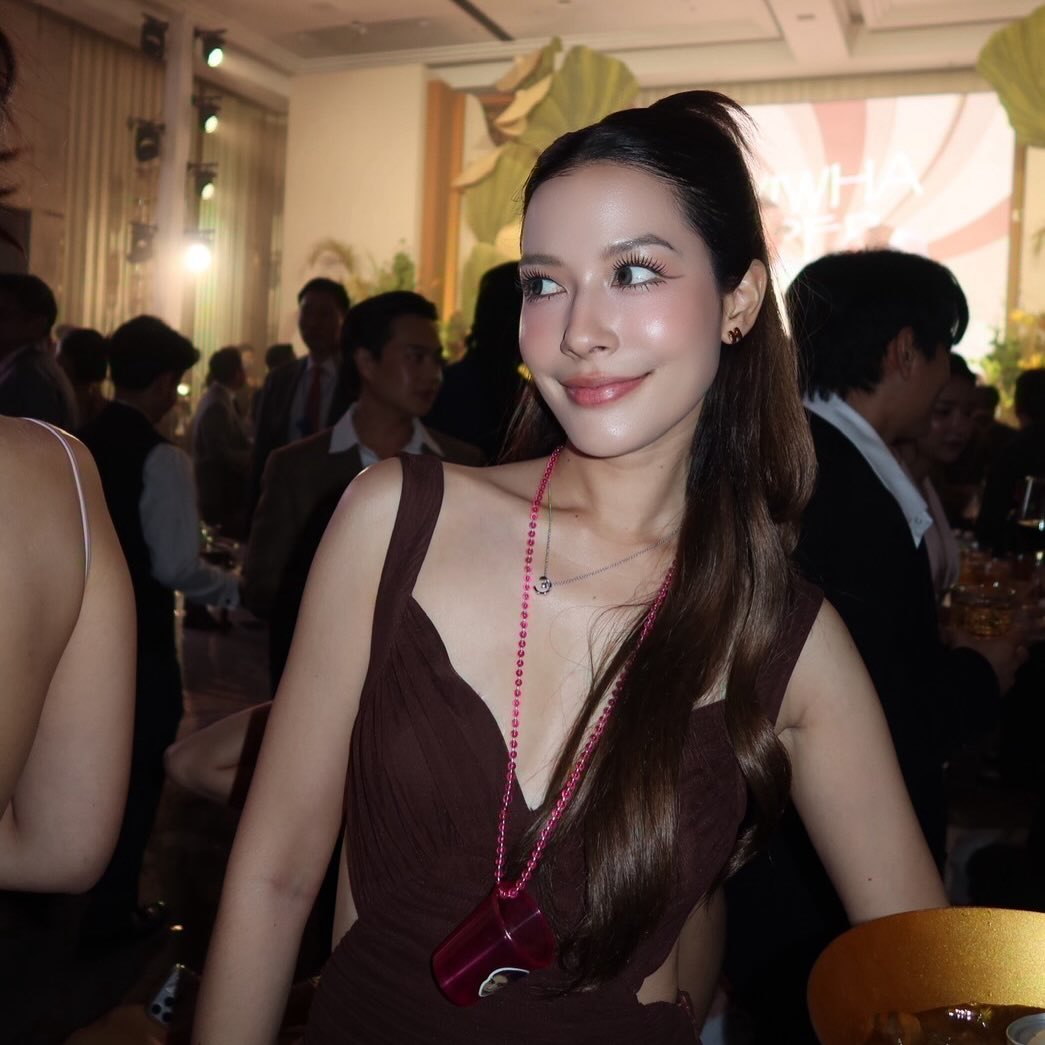 จีน่า - ญีนา ซาลาส