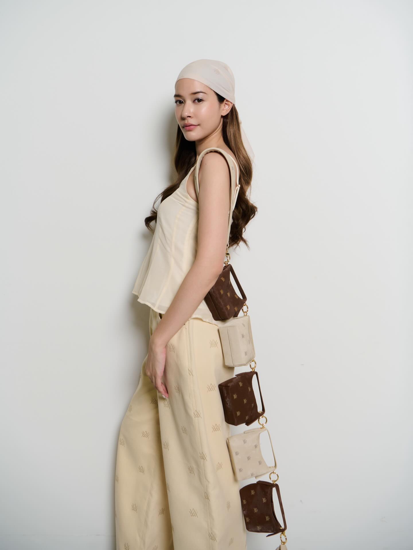 จีน่า - ญีนา ซาลาส