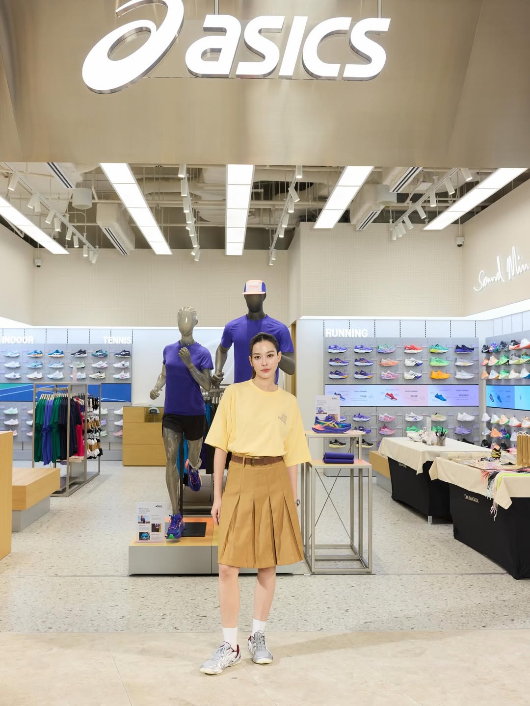 จีน่า - ญีนา ซาลาส