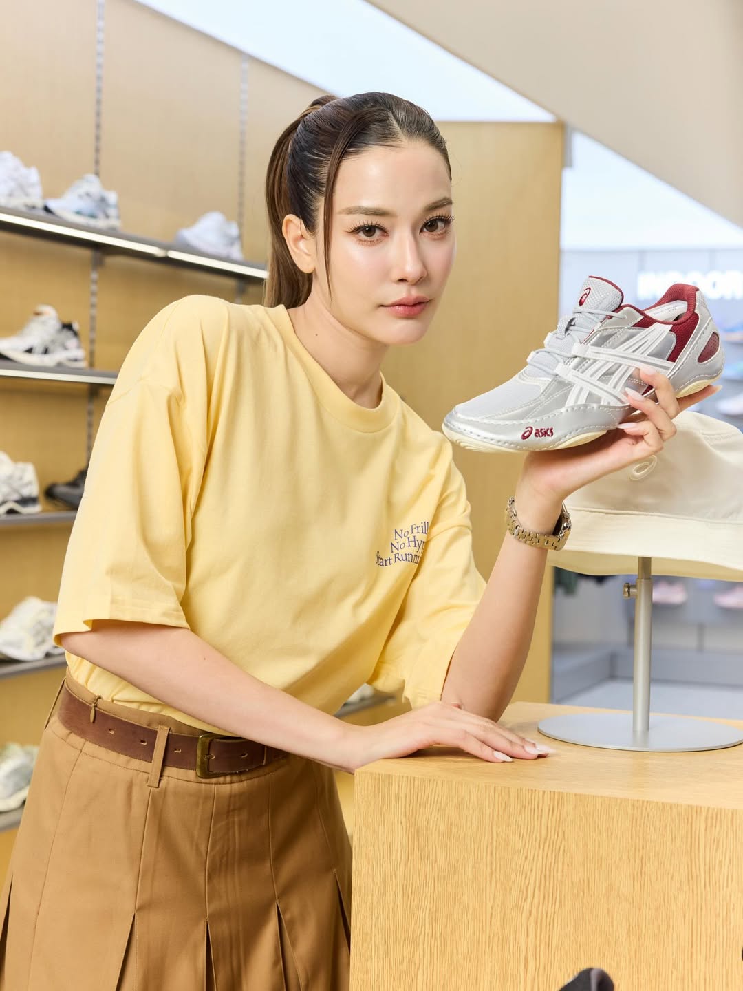 จีน่า - ญีนา ซาลาส