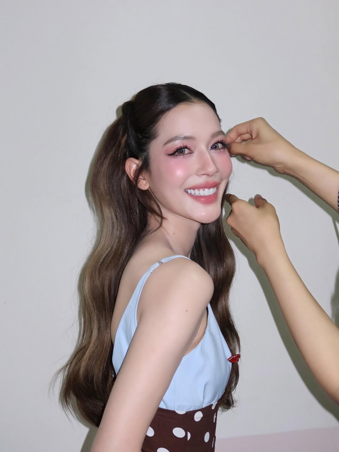 จีน่า - ญีนา ซาลาส