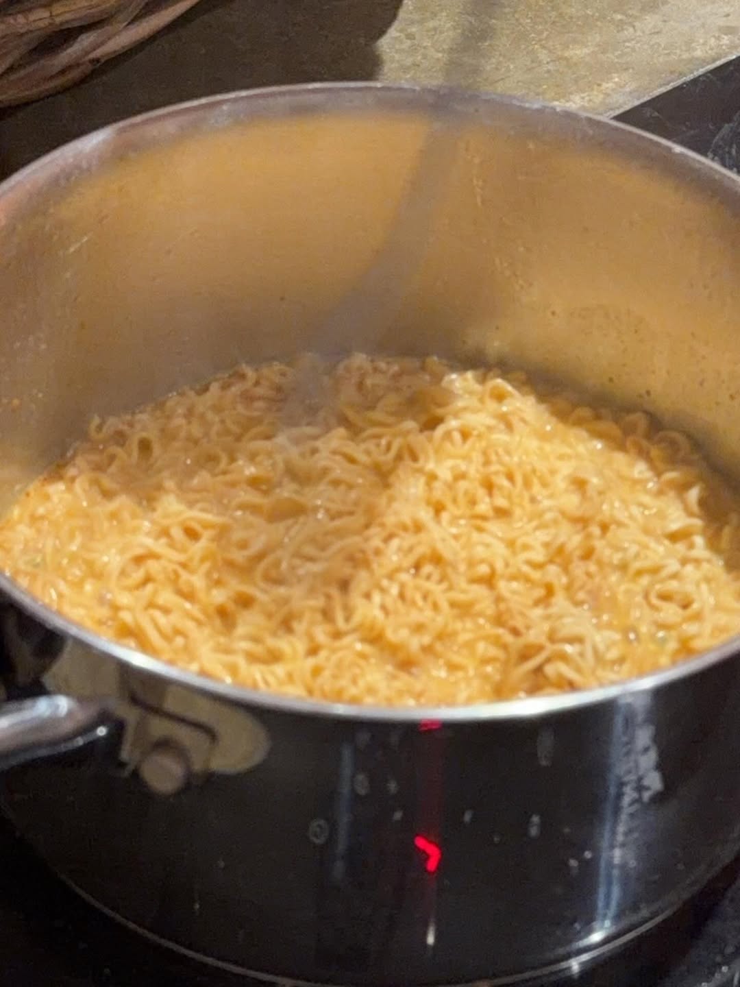 จีน่า - ญีนา ซาลาส