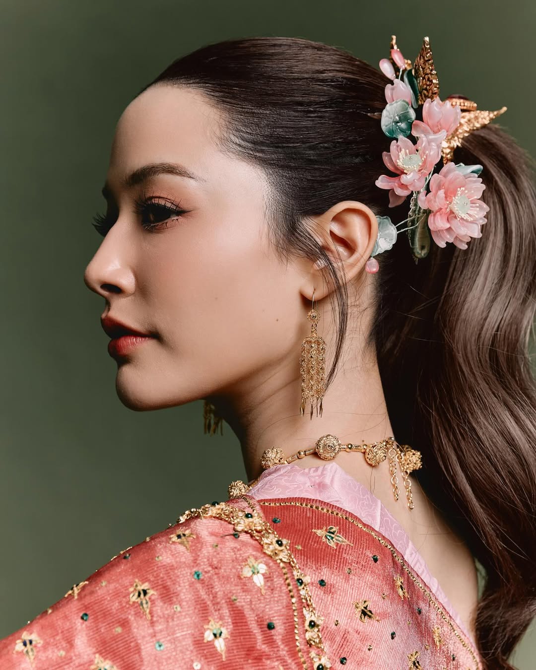 จีน่า - ญีนา ซาลาส